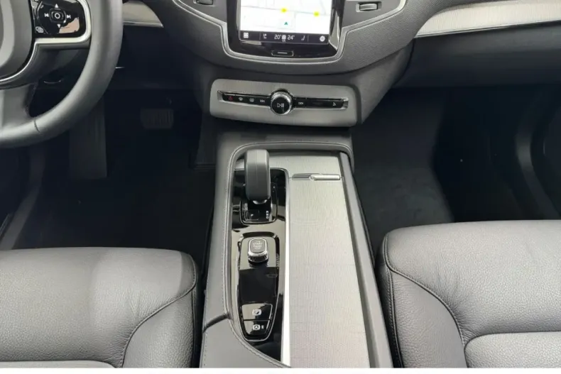 Volvo XC90 din 2024 cu 27.980 km - oferta VOL177296 - foto 9