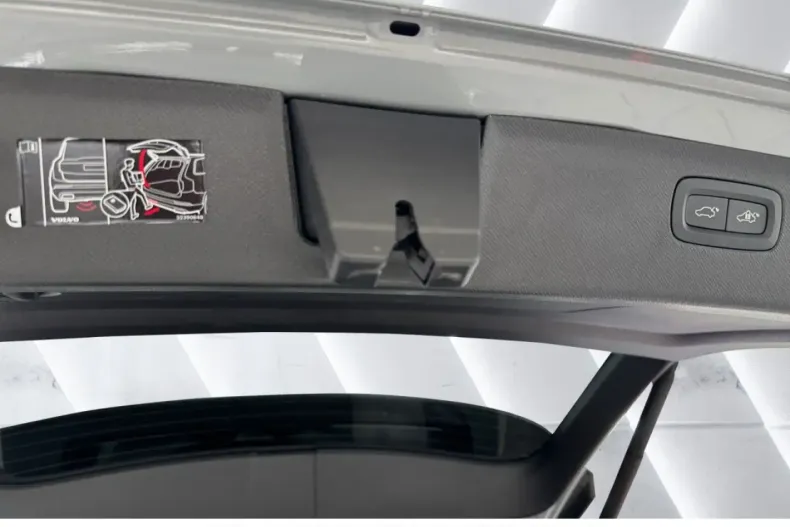 Volvo XC90 din 2024 cu 27.980 km - oferta VOL177296 - foto 15