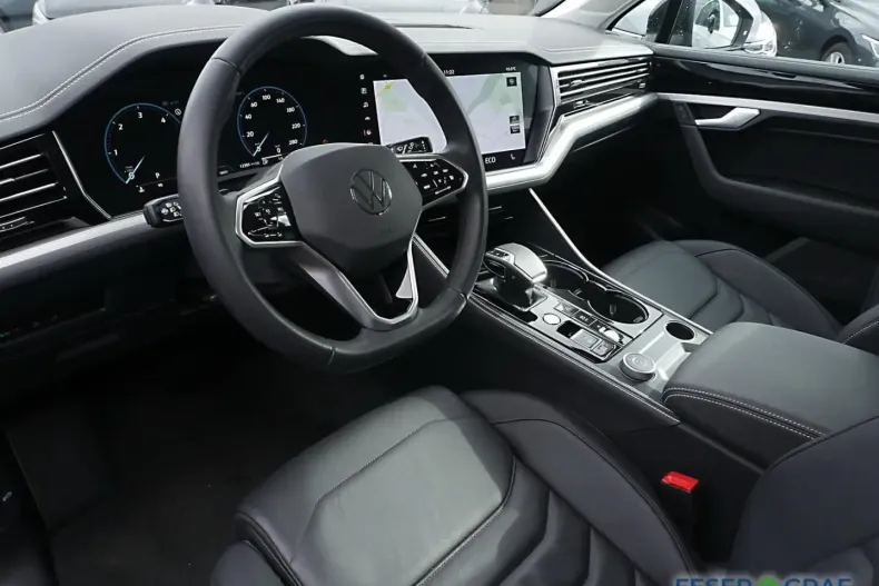 Volkswagen Touareg din 2024 cu 12.520 km - oferta VOL177298 - foto 8