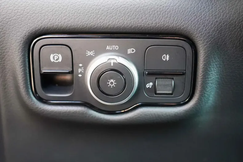 Mercedes-Benz V 220 din 2024 cu 11.895 km - oferta MER177301 - foto 15