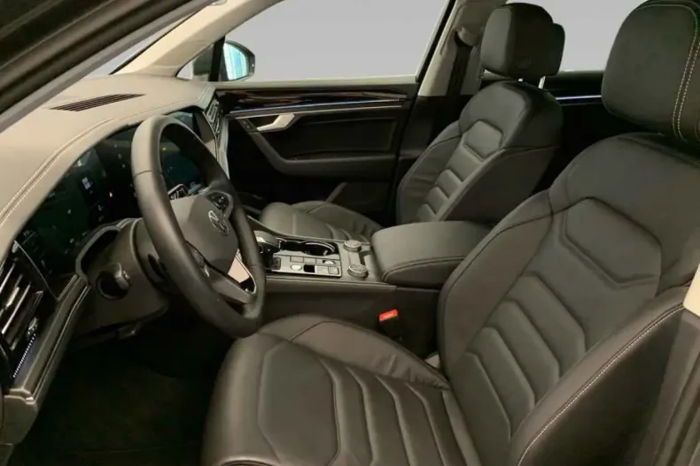 Volkswagen Touareg din 2024 cu 18.700 km - oferta VOL177302 - foto 9