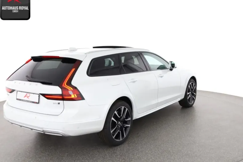 Volvo V90 Cross Country din 2023 cu 12.218 km - oferta VOL177304 - foto 5