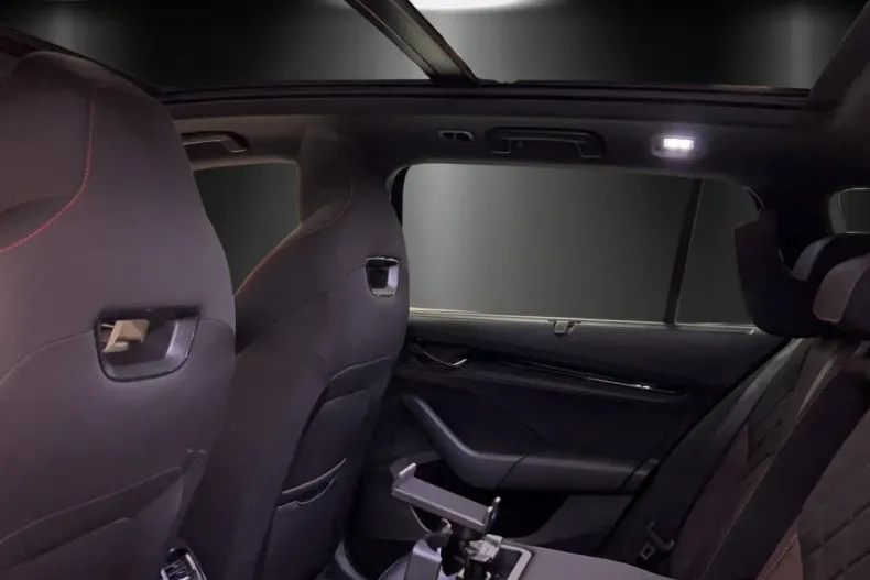 Skoda Octavia din 2024 cu 14.999 km - oferta SKO177313 - foto 10