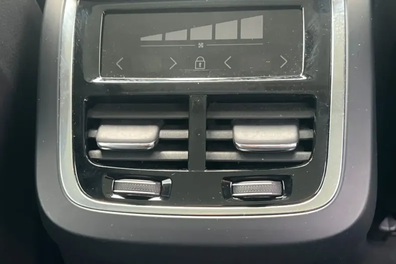 Volvo XC90 din 2021 cu 98.384 km - oferta VOL177324 - foto 14