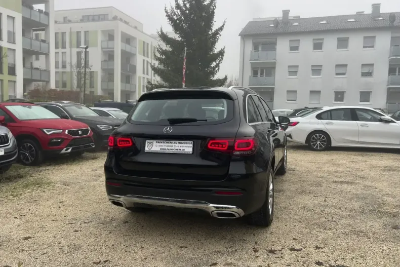 Mercedes-Benz GLC 220 din 2021 cu 72.000 km - oferta MER177326 - foto 5