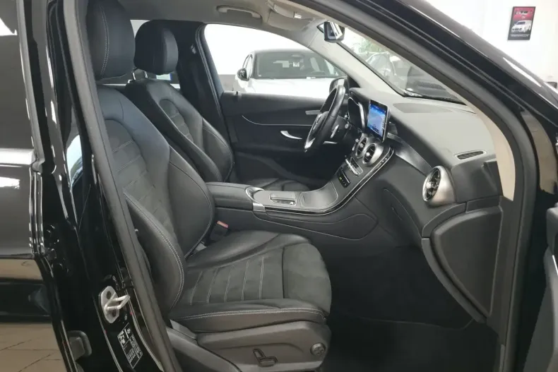 Mercedes-Benz GLC 220 din 2021 cu 94.899 km - oferta MER177337 - foto 19