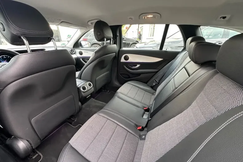 Mercedes-Benz E 220 din 2022 cu 97.000 km - oferta MER177341 - foto 12