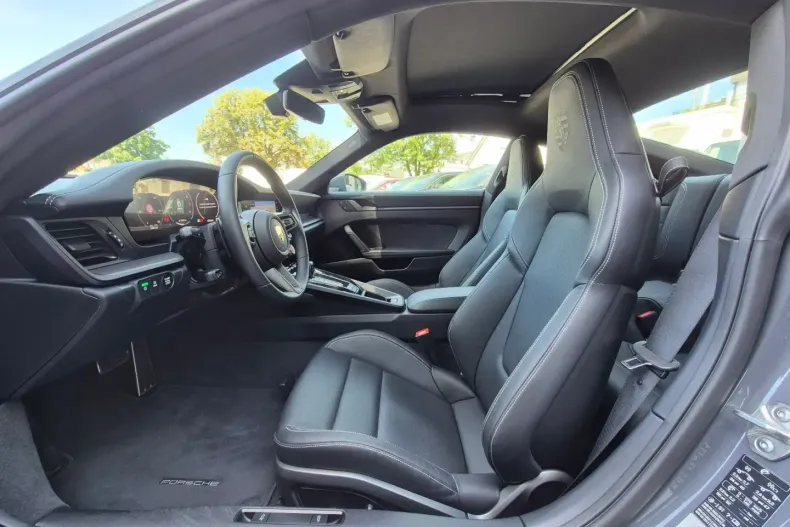 Porsche 911 din 2024 cu 5.400 km - oferta POR177348 - foto 9