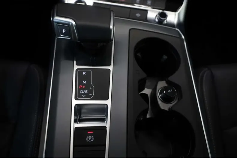 Audi A6 Allroad din 2024 cu 5.663 km - oferta AUD177352 - foto 17