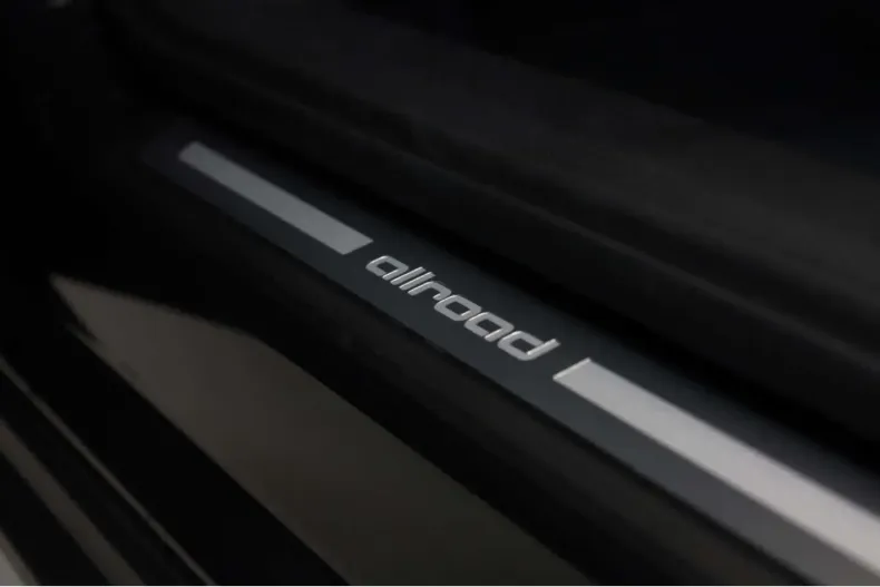 Audi A6 Allroad din 2024 cu 5.663 km - oferta AUD177352 - foto 23