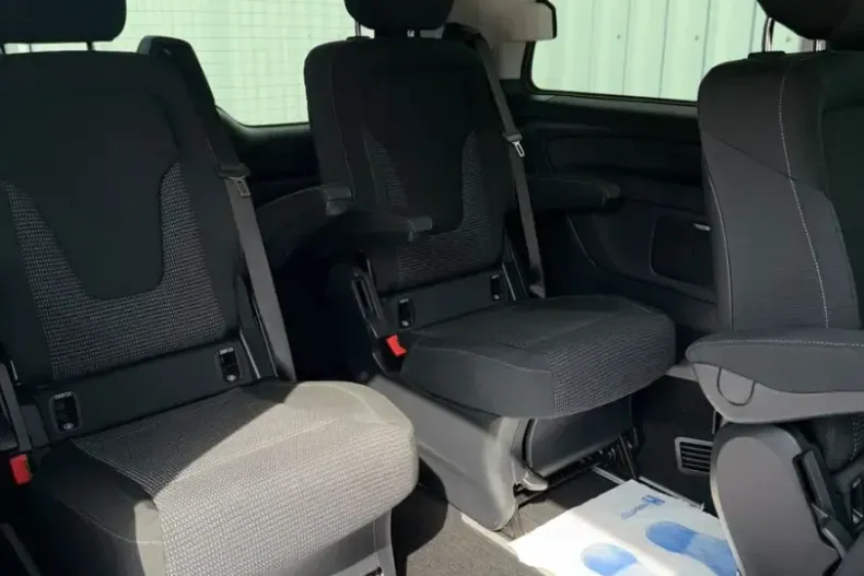 Mercedes-Benz V 220 din 2024 cu 10.814 km - oferta MER177353 - foto 24