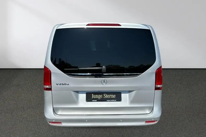 Mercedes-Benz V 250 din 2023 cu 41.000 km - oferta MER177356 - foto 4