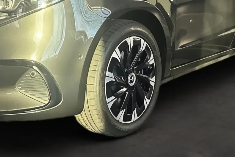 Mercedes-Benz V 300 din 2025 cu 25.000 km - oferta MER177357 - foto 6