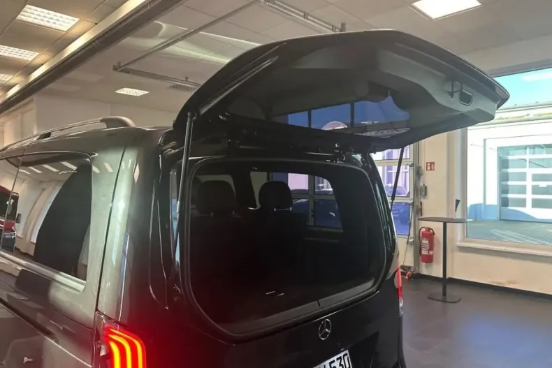 Mercedes-Benz V 300 din 2025 cu 25.000 km - oferta MER177357 - foto 16