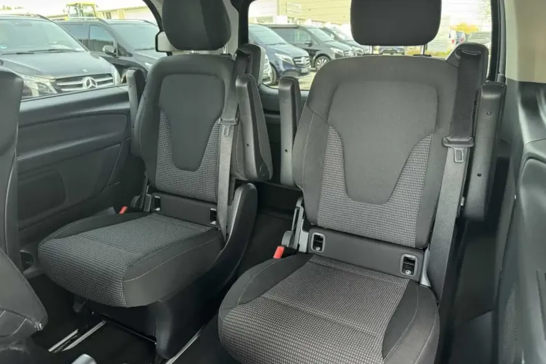 Mercedes-Benz V 220 din 2024 cu 25.744 km - oferta MER177358 - foto 6