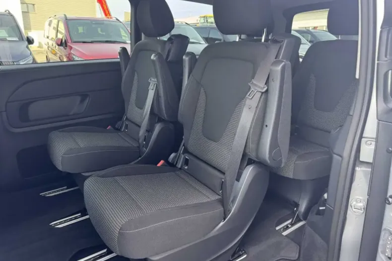 Mercedes-Benz V 220 din 2024 cu 25.744 km - oferta MER177358 - foto 7