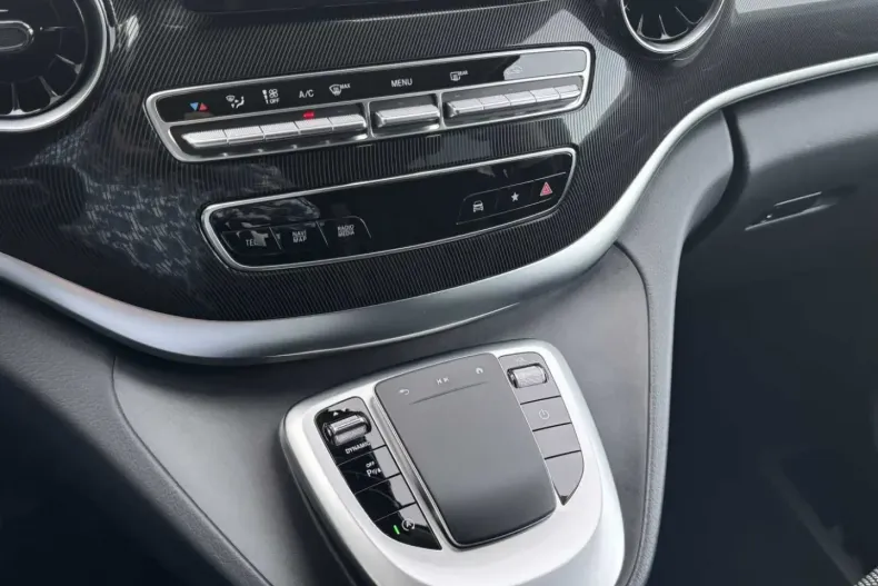 Mercedes-Benz V 220 din 2024 cu 25.744 km - oferta MER177358 - foto 10