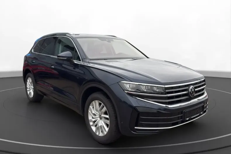 Volkswagen Touareg din 2024 cu 34.283 km - oferta VOL177359 - foto 1