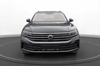Volkswagen Touareg din 2024 cu 34.283 km - oferta VOL177359 - foto 3