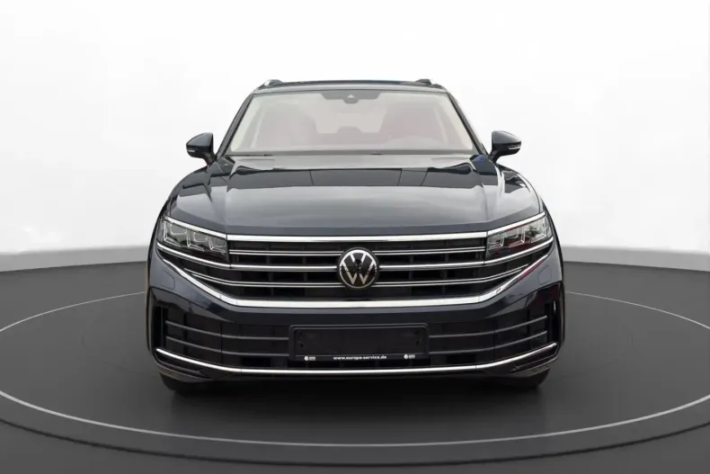 Volkswagen Touareg din 2024 cu 34.283 km - oferta VOL177359 - foto 3