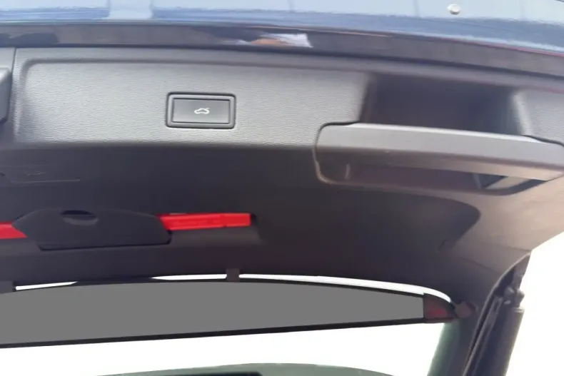 Volkswagen Touareg din 2024 cu 34.283 km - oferta VOL177359 - foto 16