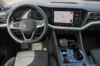 Volkswagen Touareg din 2024 cu 20.150 km - oferta VOL177360 - foto 8