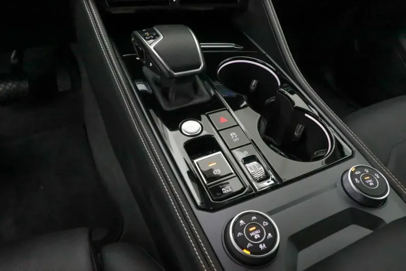 Volkswagen Touareg din 2024 cu 28.500 km - oferta VOL177361 - foto 20