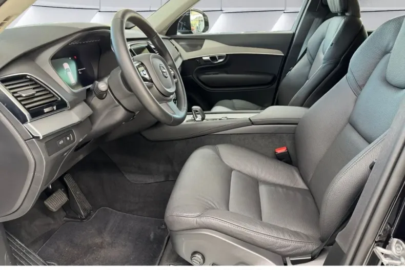 Volvo XC90 din 2024 cu 7.169 km - oferta VOL177369 - foto 6