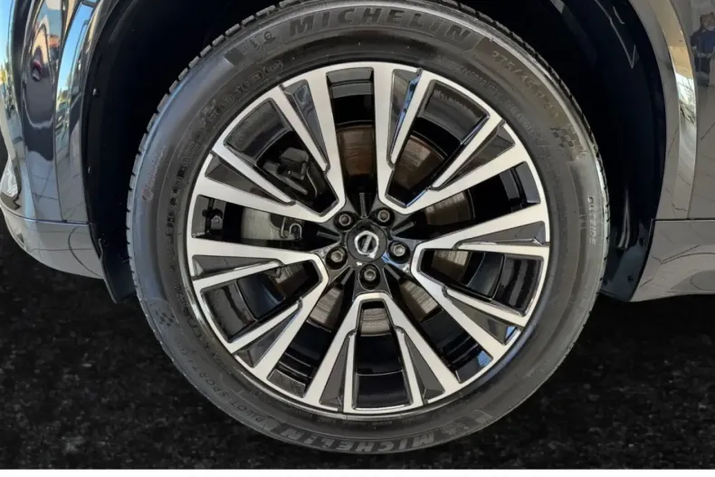 Volvo XC90 din 2024 cu 7.169 km - oferta VOL177369 - foto 16