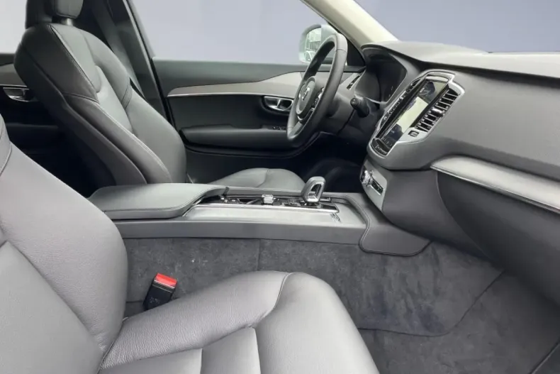 Volvo XC90 din 2024 cu 12.874 km - oferta VOL177370 - foto 8