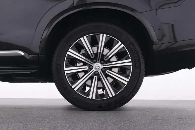 Volvo XC90 din 2024 cu 13.772 km - oferta VOL177386 - foto 20