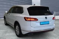 Volkswagen Touareg din 2021 cu 59.404 km - oferta VOL177397 - foto 2