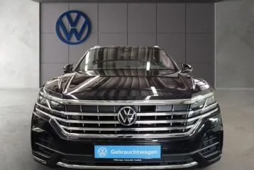 Volkswagen Touareg din 2021 - oferta VOL177399