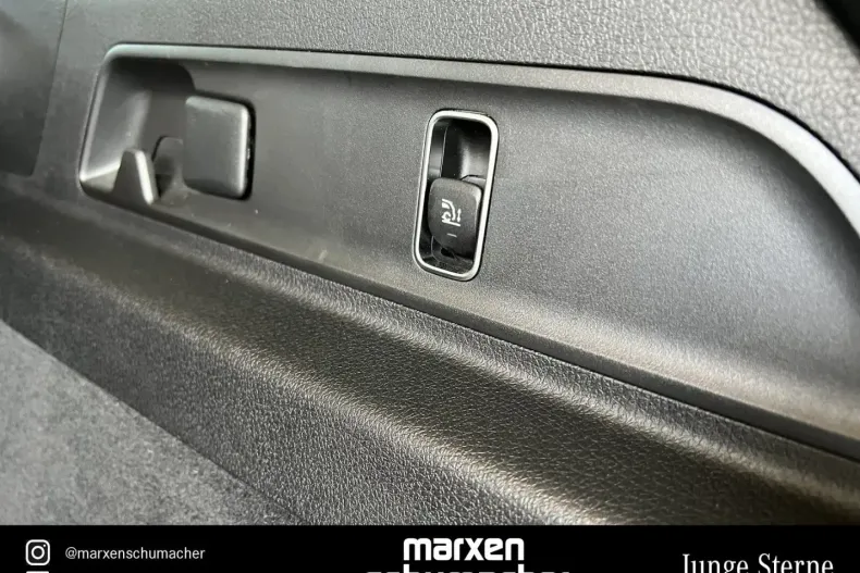 Mercedes-Benz GLE 450 din 2023 cu 18.260 km - oferta MER177412 - foto 17