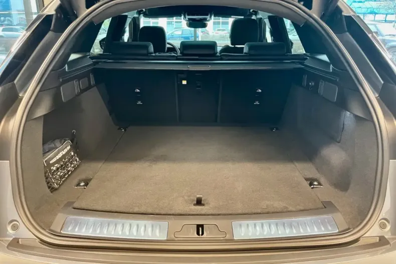 Land Rover Range Rover Velar din 2023 cu 7.863 km - oferta LAN177418 - foto 23