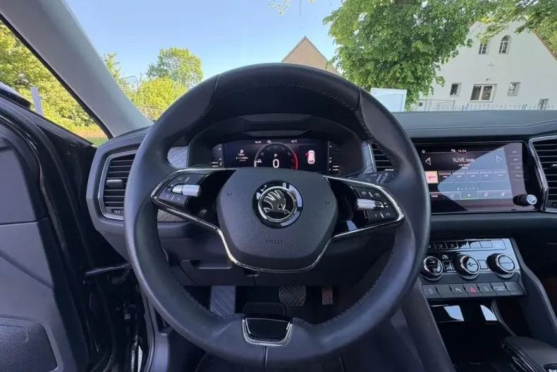 Skoda Kodiaq din 2024 cu 5.690 km - oferta SKO177421 - foto 7