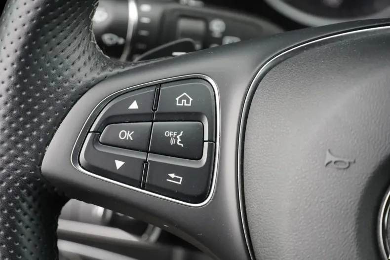 Mercedes-Benz V 300 din 2024 cu 45.828 km - oferta MER177422 - foto 29