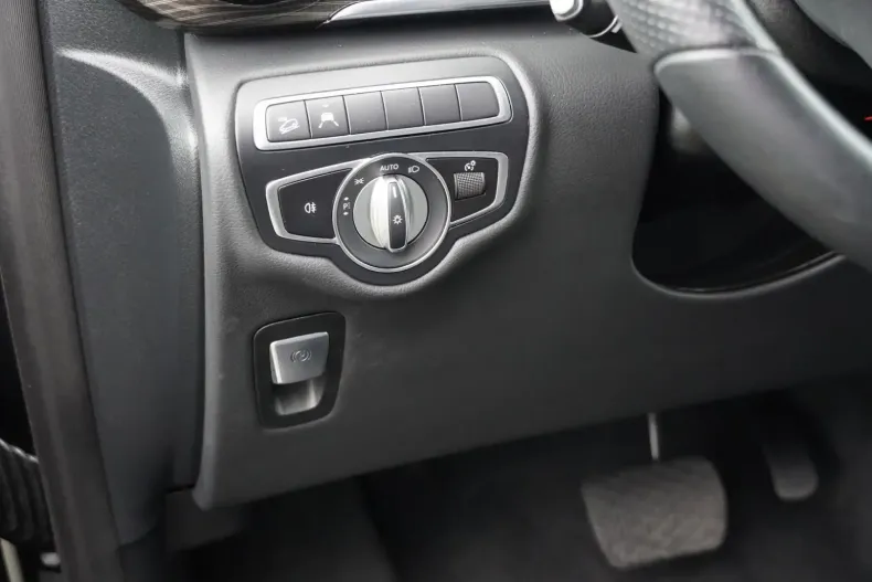 Mercedes-Benz V 300 din 2024 cu 45.828 km - oferta MER177422 - foto 35