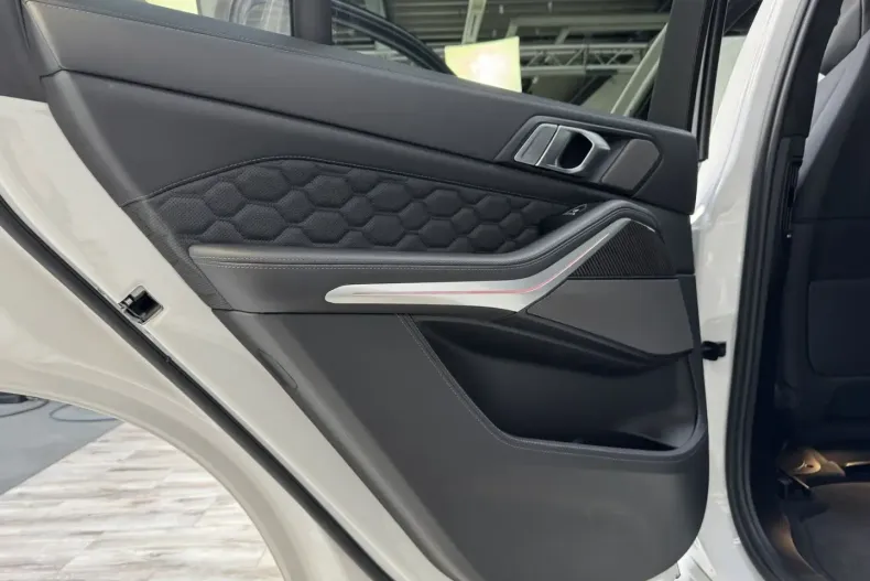 BMW X5 M din 2023 cu 15.500 km - oferta BMW177425 - foto 19