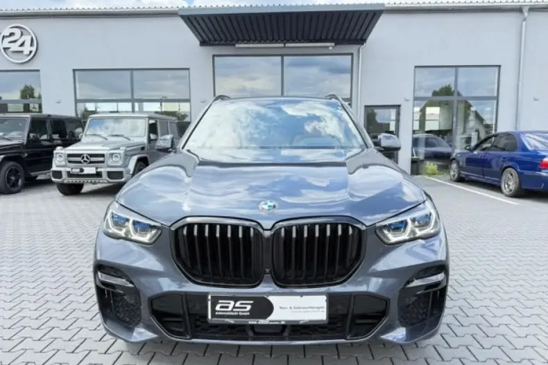 BMW X5 din 2022 cu 62.980 km - oferta BMW177443 - foto 1