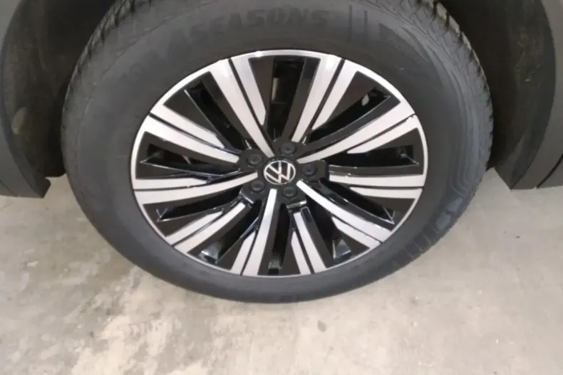 Volkswagen Touareg din 2021 cu 23.295 km - oferta VOL177456 - foto 11