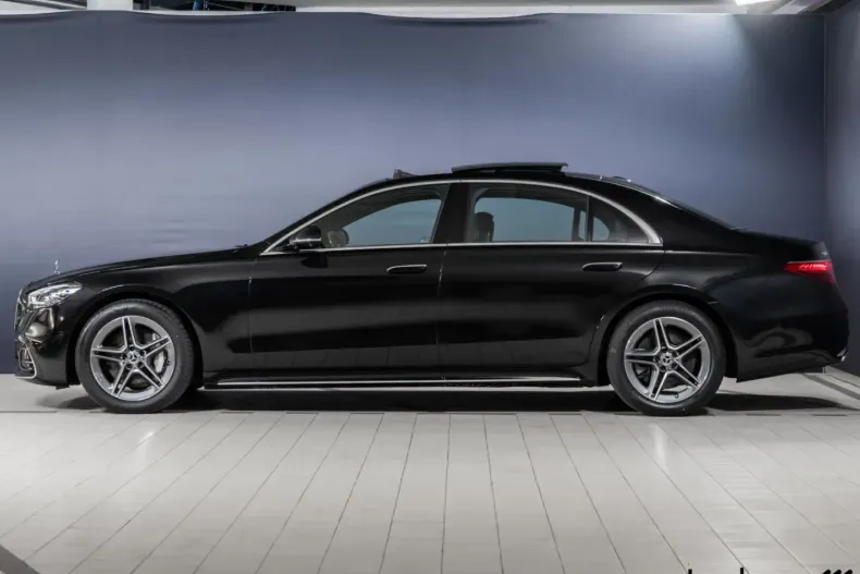 Mercedes-Benz S 500 din 2023 cu 19.056 km - oferta MER177471 - foto 3