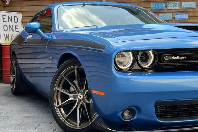 Dodge Challenger din 2023 cu 23.403 km - oferta DOD177476 - foto 3