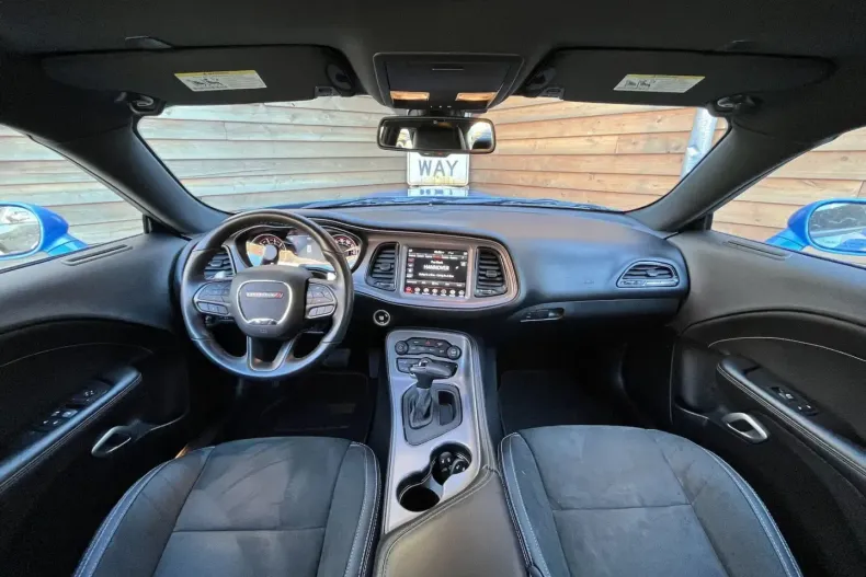 Dodge Challenger din 2023 cu 23.403 km - oferta DOD177476 - foto 22