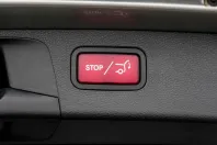 Mercedes-Benz E 220 din 2022 cu 79.664 km - oferta MER177490 - foto 15