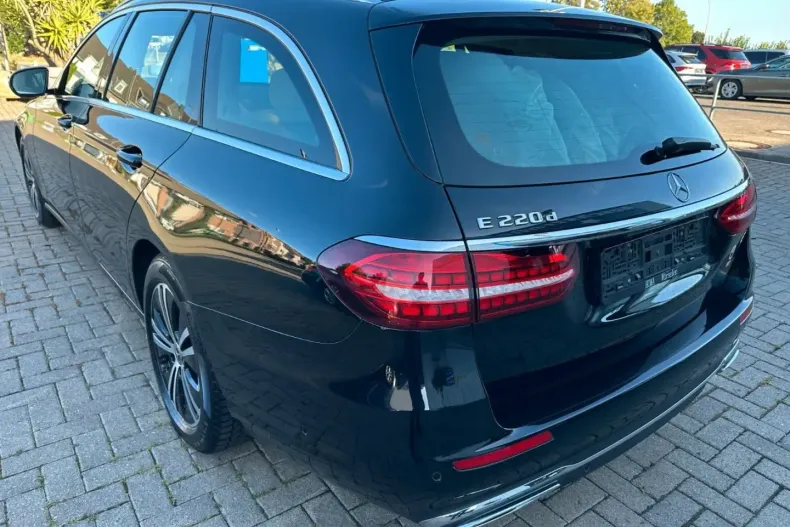 Mercedes-Benz E 220 din 2021 cu 100.000 km - oferta MER177491 - foto 6