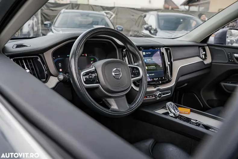Volvo XC60 din 2022 cu 105.850 km - oferta VOL177528 - foto 21