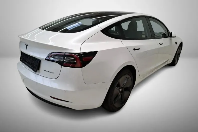 Tesla Model 3 din 2021 cu 90.386 km - oferta TES177544 - foto 3