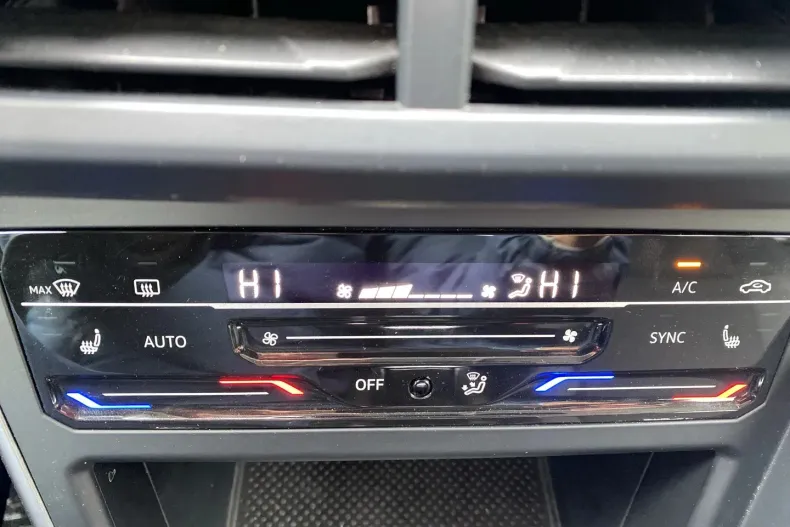 Volkswagen Taigo din 2024 cu 48.325 km - oferta VOL177545 - foto 13