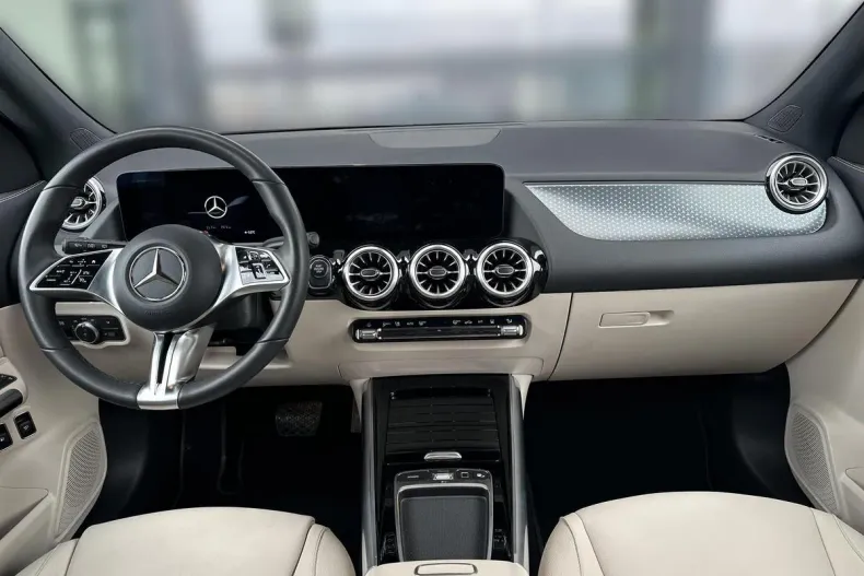 Mercedes-Benz GLA din 2025 cu 7.971 km - oferta MER177550 - foto 12